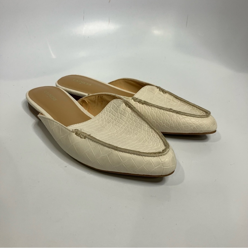 Express off white reptile embossed mules flats size 8